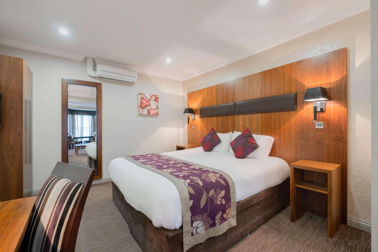 Ramada By Wyndham Cheltenham Golden Valley Dış mekan fotoğraf