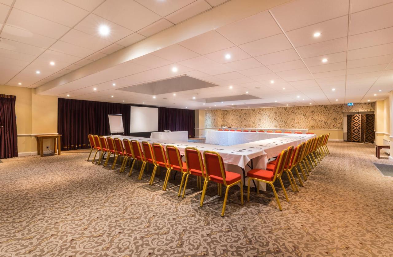 Ramada By Wyndham Cheltenham Golden Valley Dış mekan fotoğraf